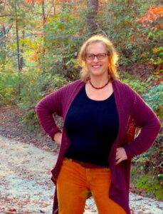 Corinna Wood, Wise Woman Herbalist | MOTHER EARTH NEWS Image